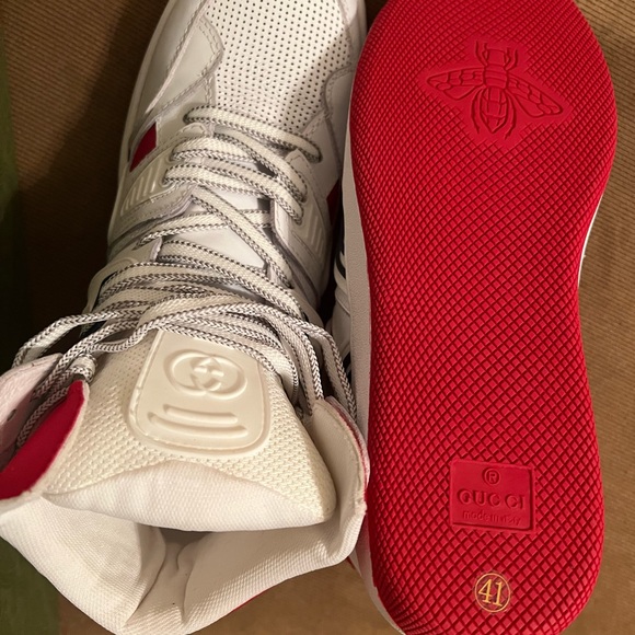 One time use Gucci shoes with box tags and packing!! Size 9 USA!! - Picture 4 of 5